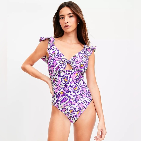 NWOT Loft Beach Keyhole Cutout Ruffle Sleeve Paisley Size Small Swimsuit - Picture 1 of 6
